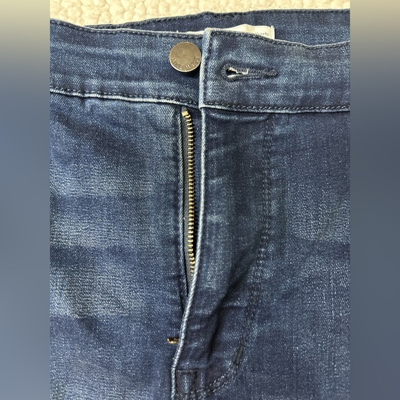 NWT Nine West Blue Jean Shorts High-Waisted Distressed - Picture 5 of 10